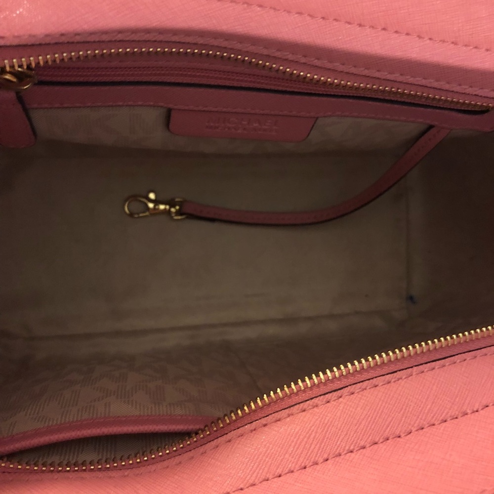 Michael Kors Bag - Picture 2 of 3